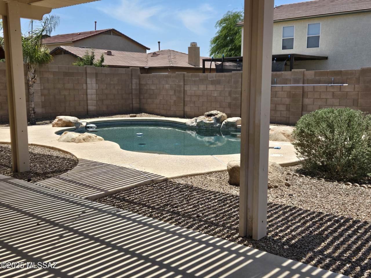 10081 Blue Crossing Way - Photo 1