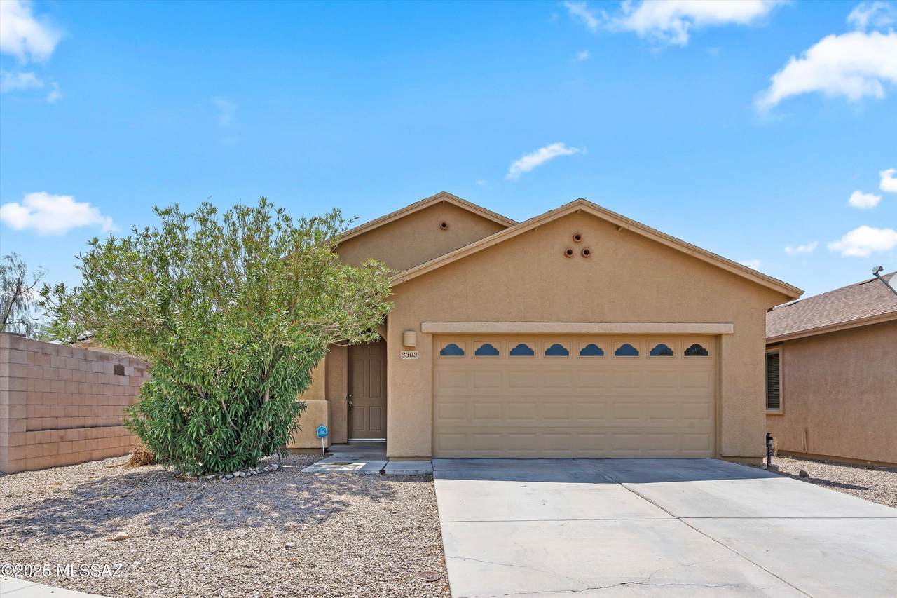 3303 Lakeside Ridge Loop - Photo 1