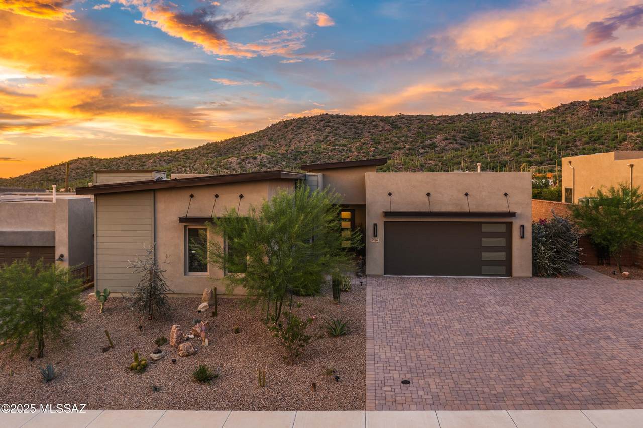 7062 Patina Drive - Photo 1