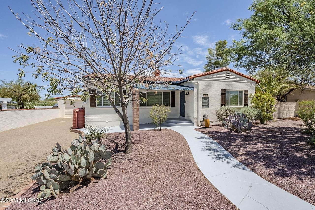 2125 Juanita Street - Photo 1