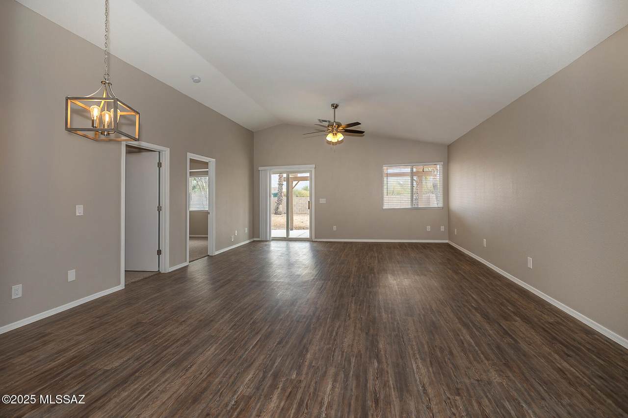 https://bt-photos.global.ssl.fastly.net/tucson/1280_boomver_1_22519381-2.jpg