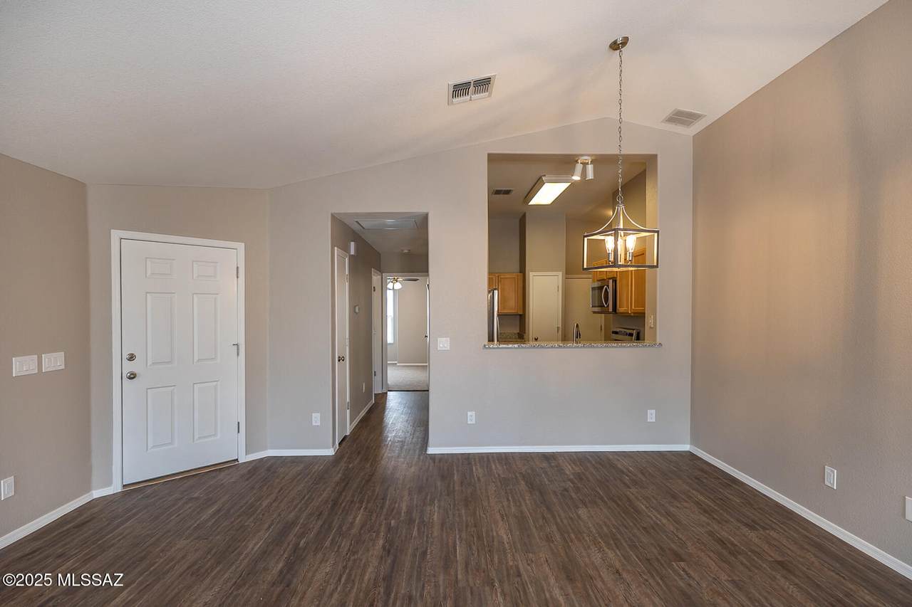 https://bt-photos.global.ssl.fastly.net/tucson/1280_boomver_1_22519381-2.jpg