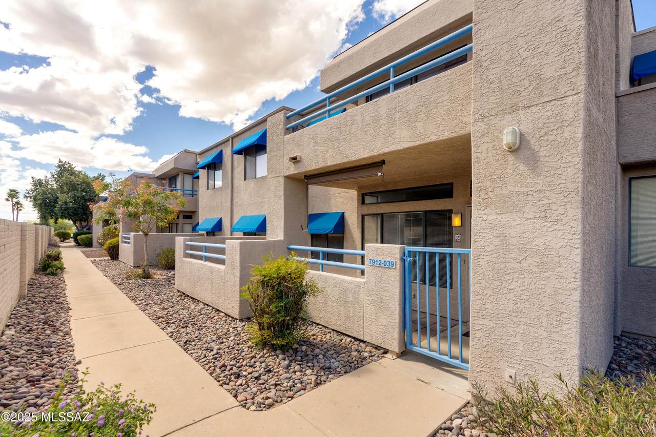 7912 Colette Circle - Photo 1