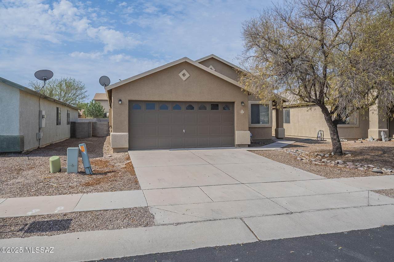 3794 White River Drive - Photo 1