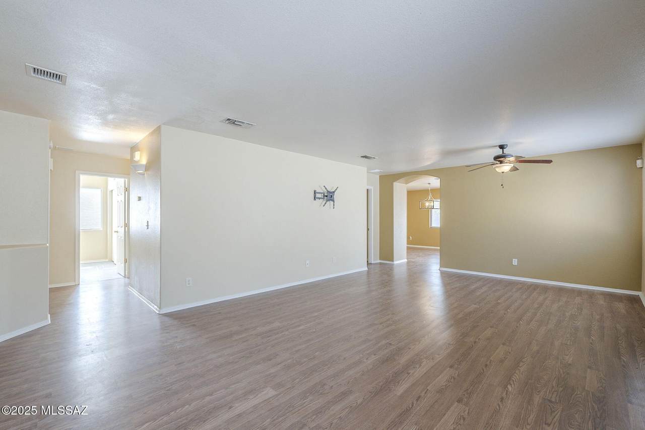 https://bt-photos.global.ssl.fastly.net/tucson/1280_boomver_1_22519581-2.jpg