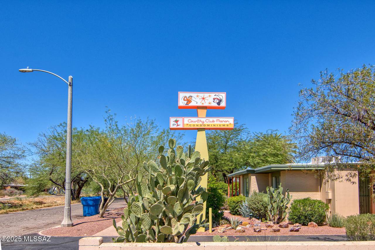 2913 17th Street - Photo 1