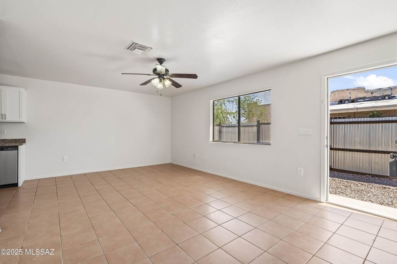 https://bt-photos.global.ssl.fastly.net/tucson/1280_boomver_1_22520270-2.jpg