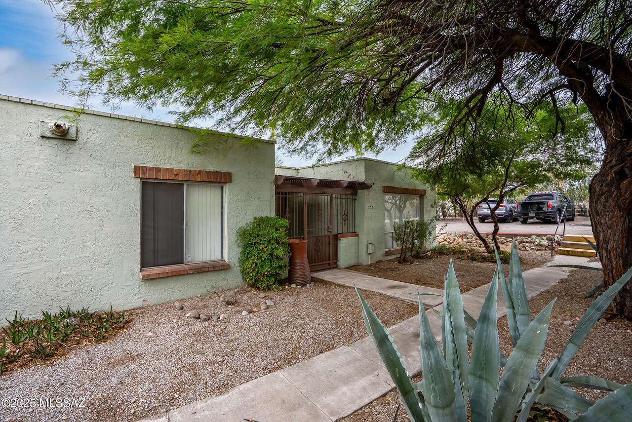 https://bt-photos.global.ssl.fastly.net/tucson/1280_boomver_1_22520474-2.jpg