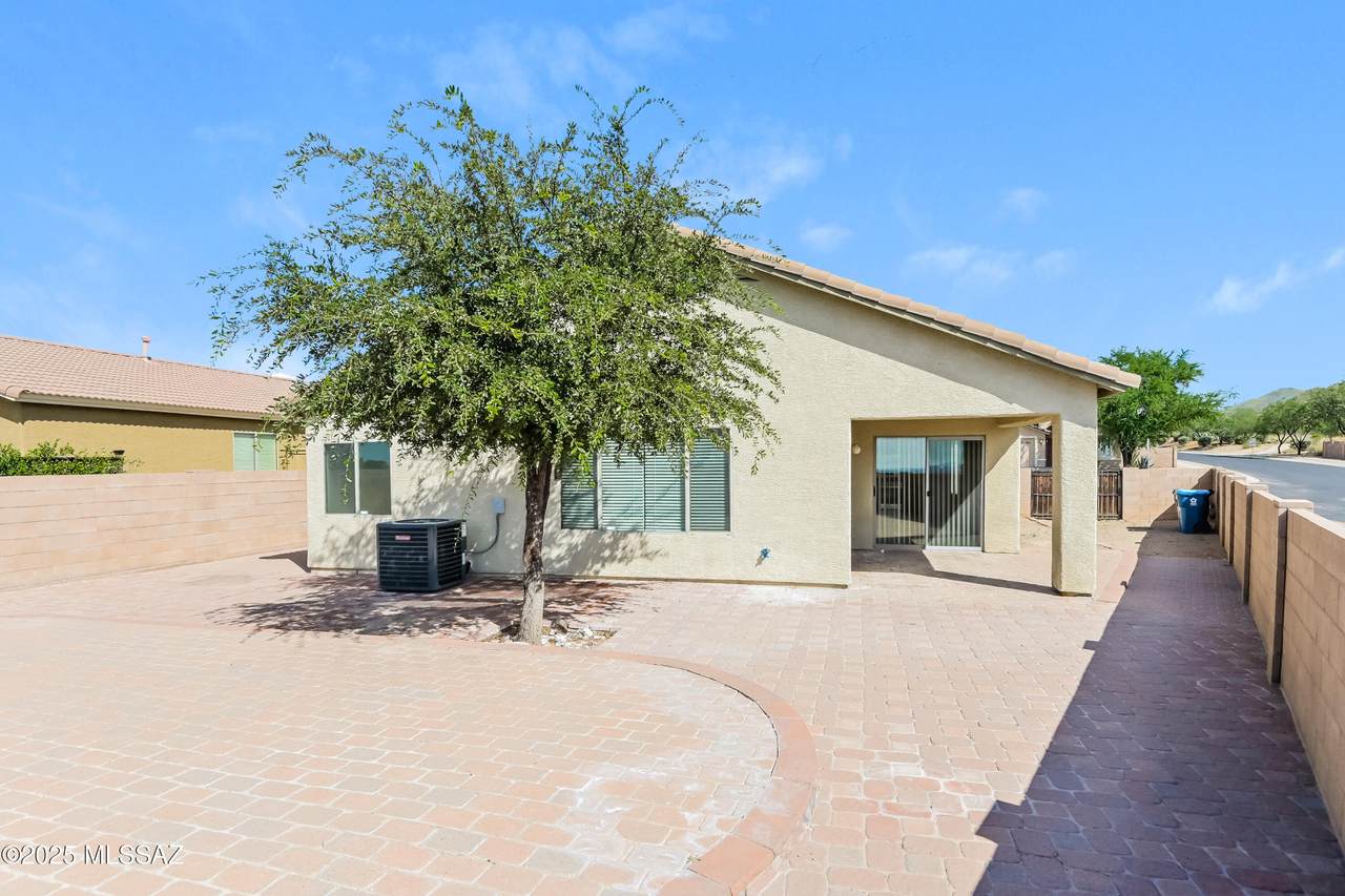 https://bt-photos.global.ssl.fastly.net/tucson/1280_boomver_1_22521051-2.jpg