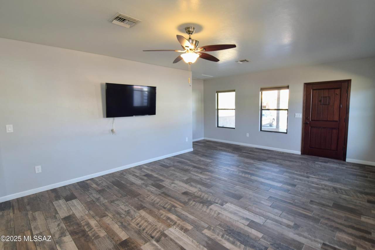 https://bt-photos.global.ssl.fastly.net/tucson/orig_boomver_1_22521094-2.jpg