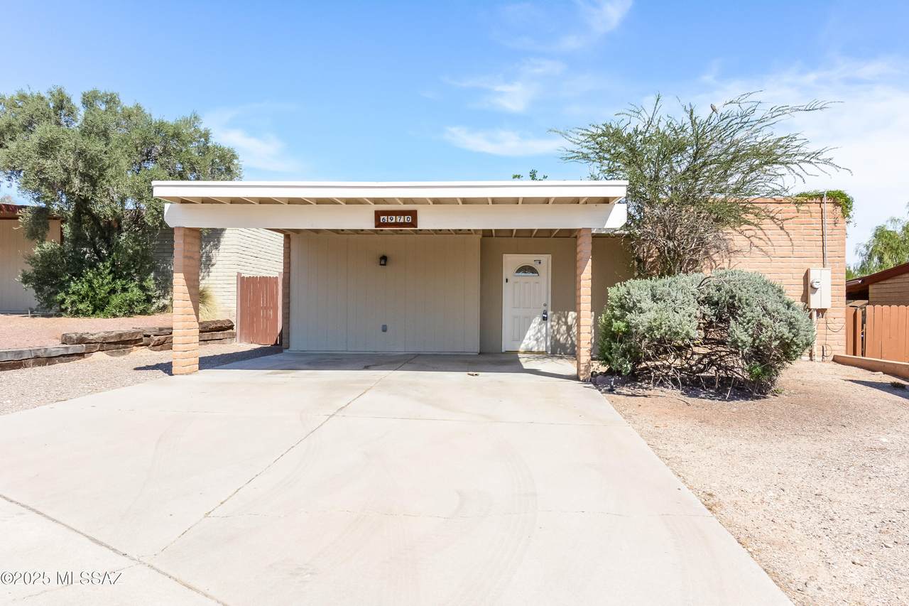 6970 Asterion Lane - Photo 1