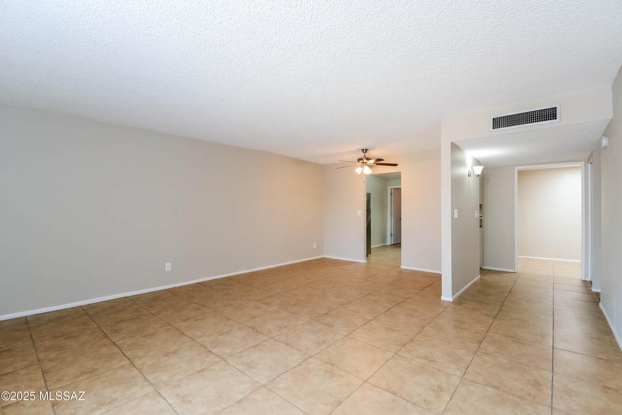 https://bt-photos.global.ssl.fastly.net/tucson/1280_boomver_1_22521411-2.jpg