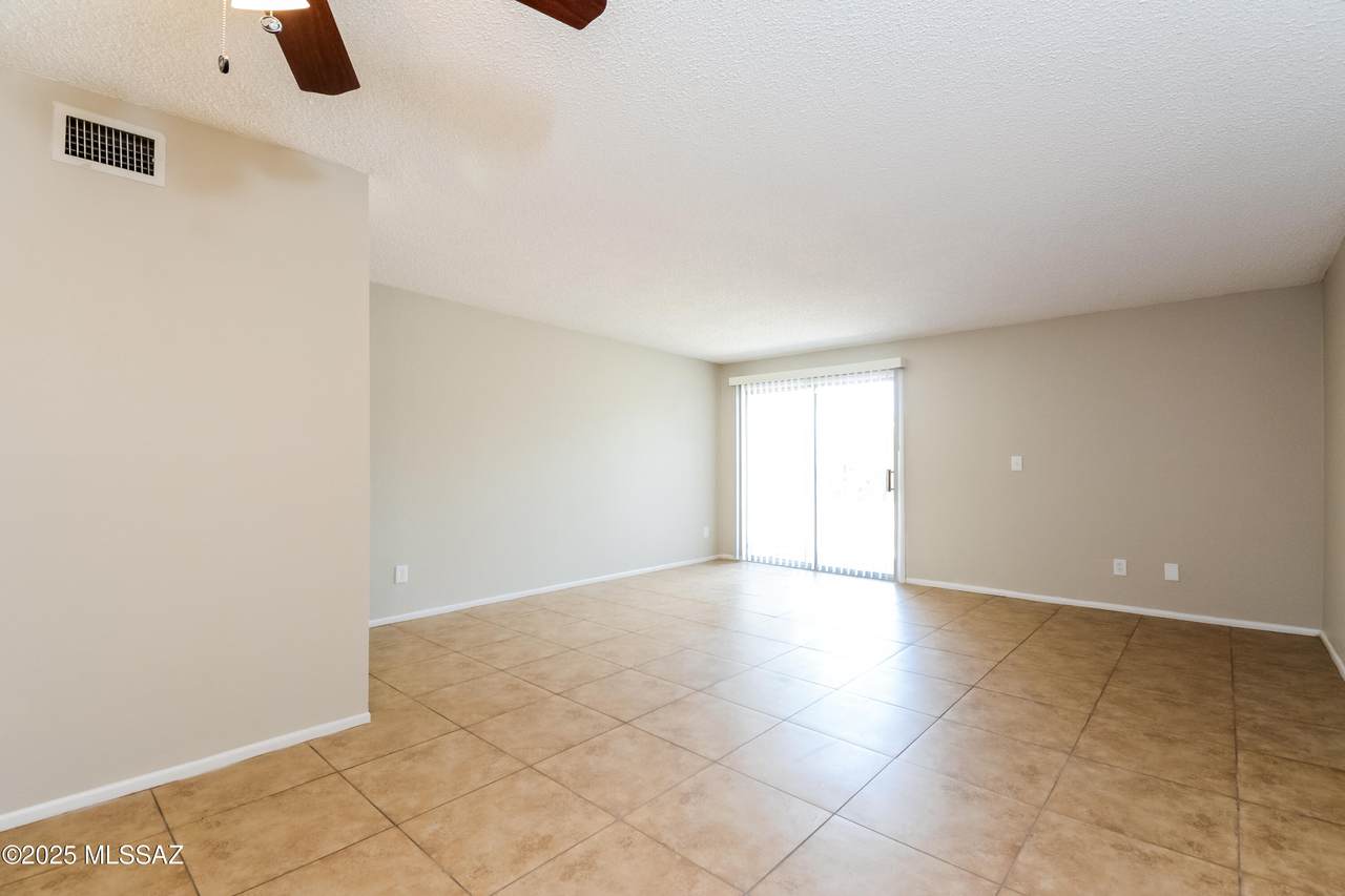 https://bt-photos.global.ssl.fastly.net/tucson/1280_boomver_1_22521411-2.jpg