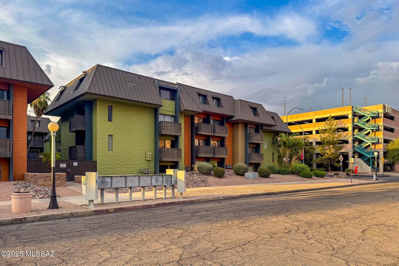 https://bt-photos.global.ssl.fastly.net/tucson/1280_boomver_1_22521497-2.jpg