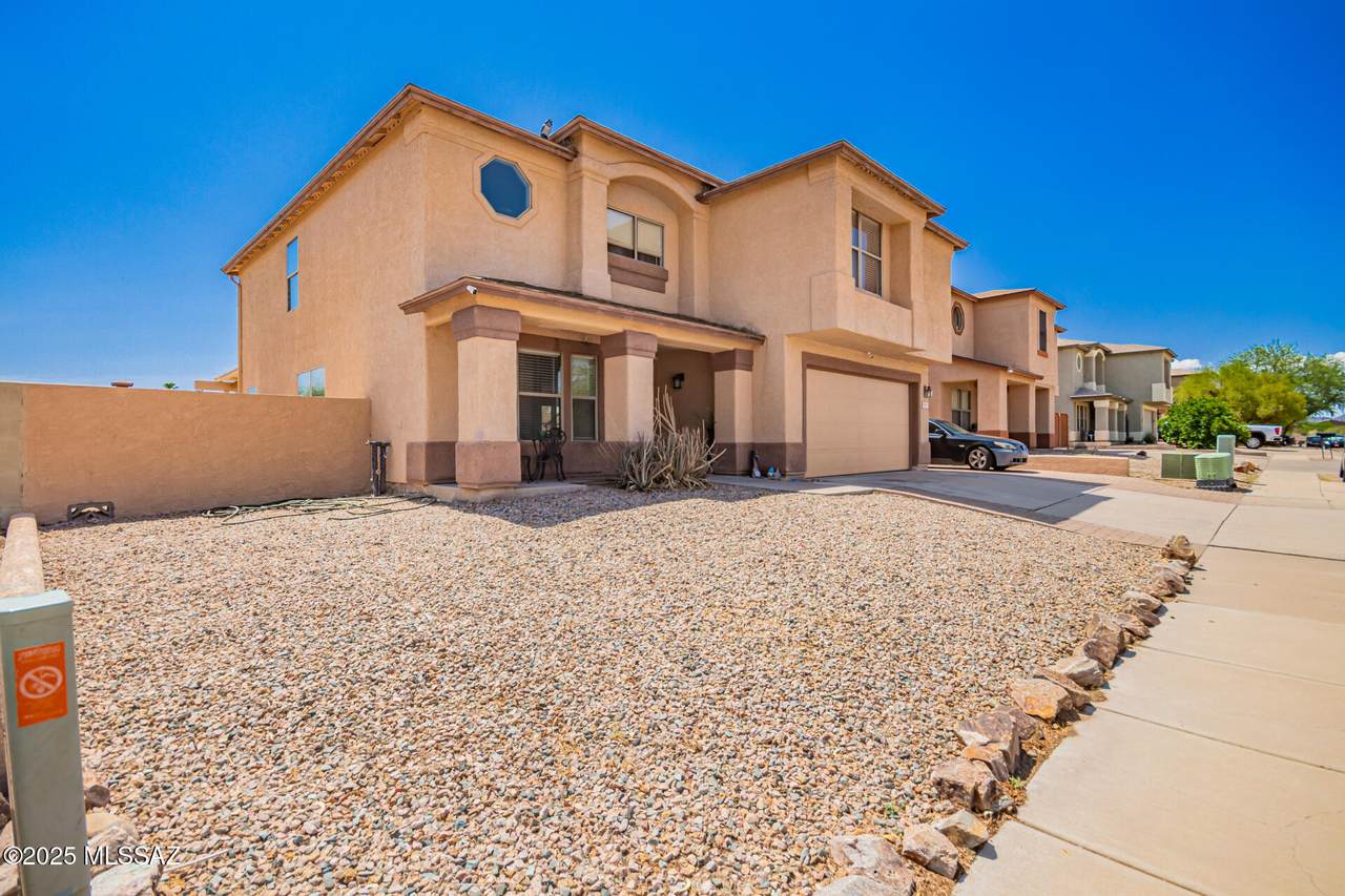 https://bt-photos.global.ssl.fastly.net/tucson/1280_boomver_1_22522115-2.jpg