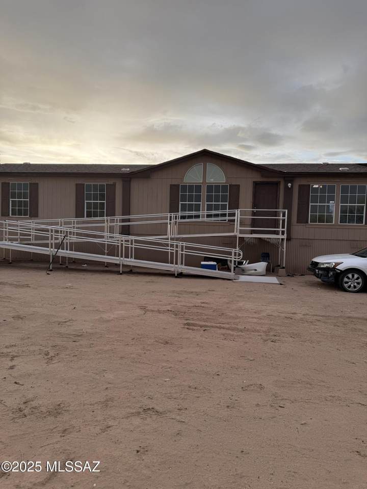 8400 Howling Coyote Trail - Photo 1