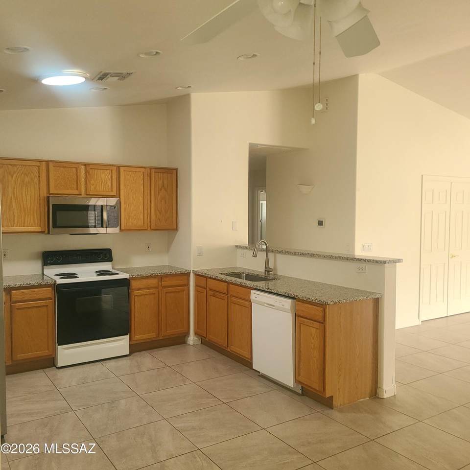 https://bt-photos.global.ssl.fastly.net/tucson/1280_boomver_1_22522410-2.jpg