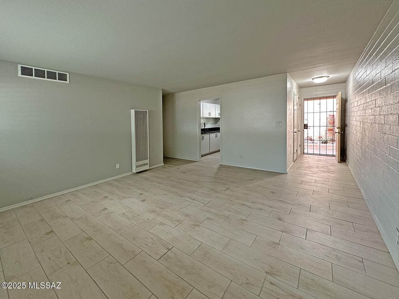 1745 Jones Boulevard - Photo 1
