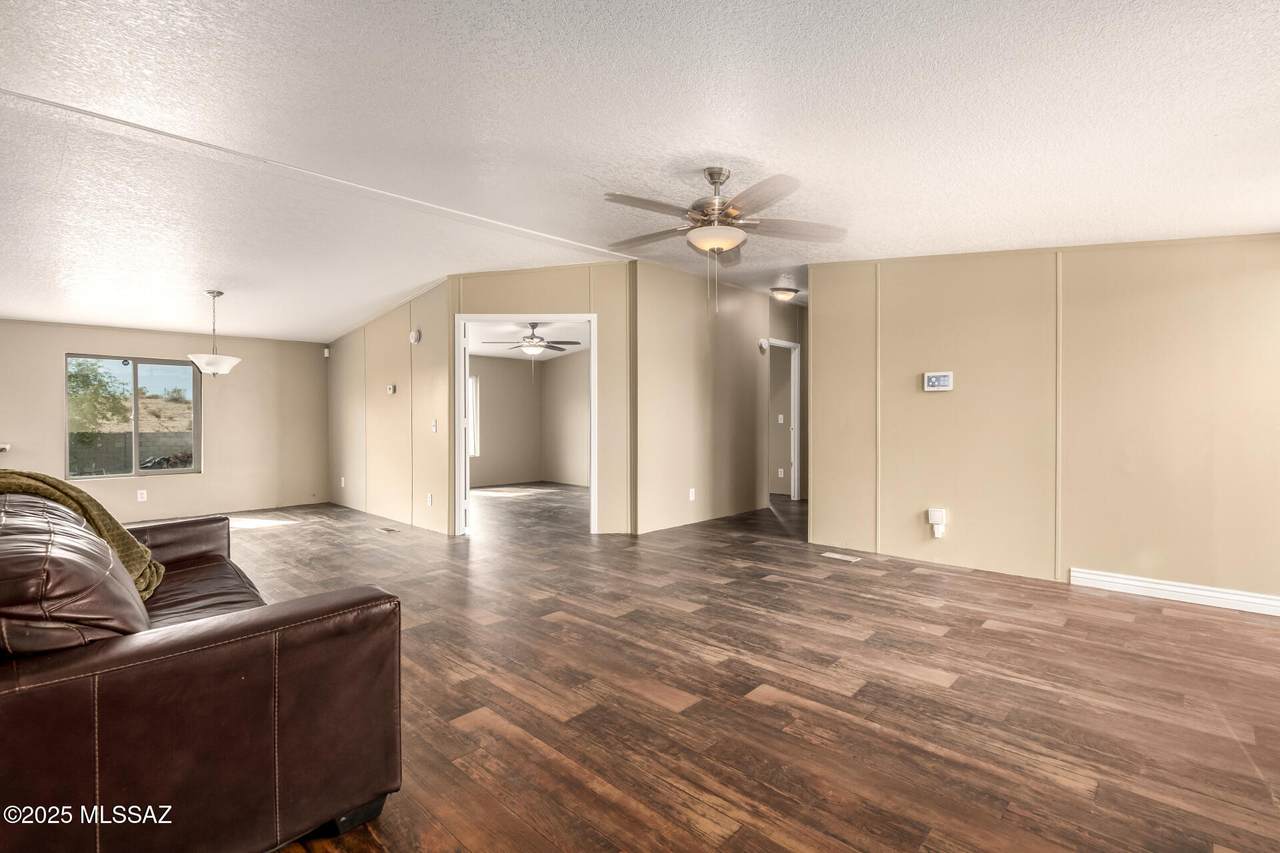 https://bt-photos.global.ssl.fastly.net/tucson/1280_boomver_1_22522910-2.jpg