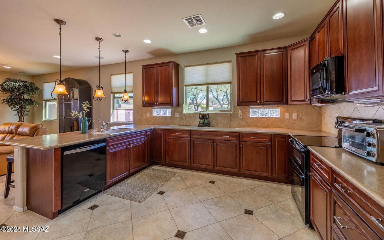 https://bt-photos.global.ssl.fastly.net/tucson/1280_boomver_1_22523015-2.jpg