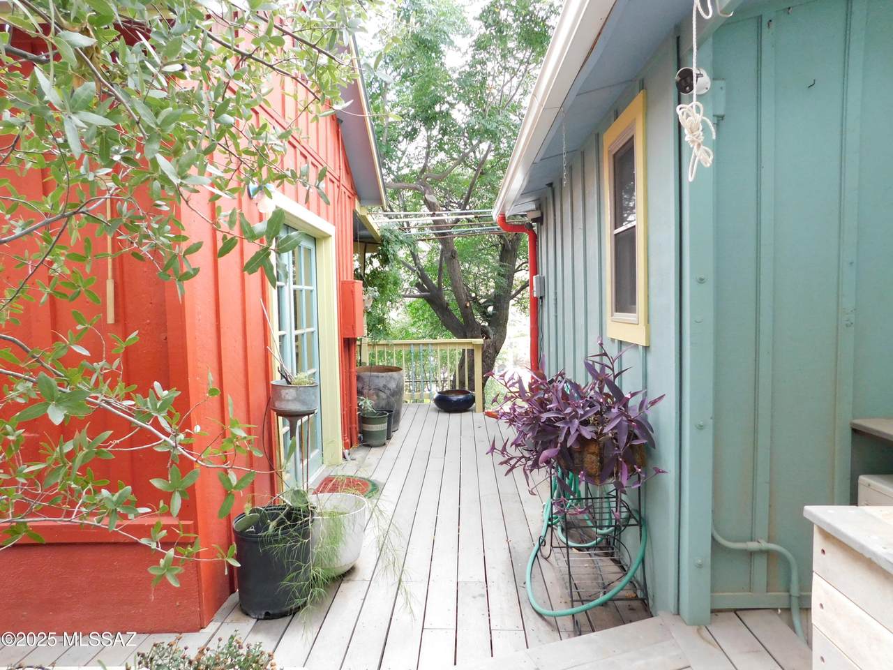 21 Temby Avenue - Photo 1