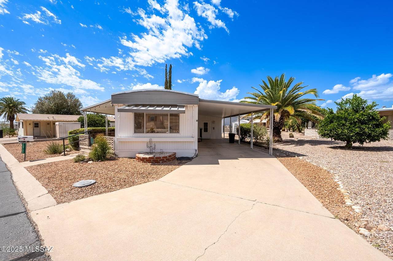 10705 Mont Blanc Avenue - Photo 1