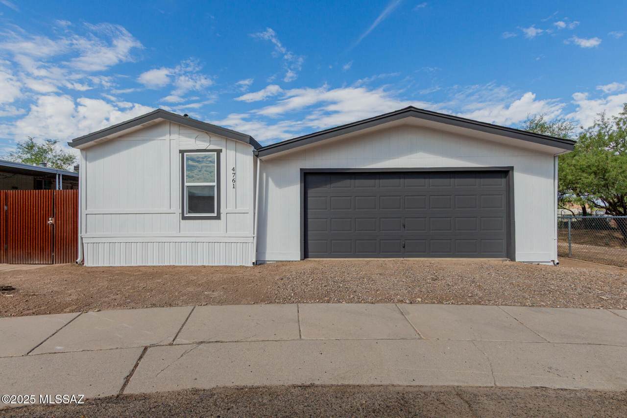 4761 Brookline Court - Photo 1