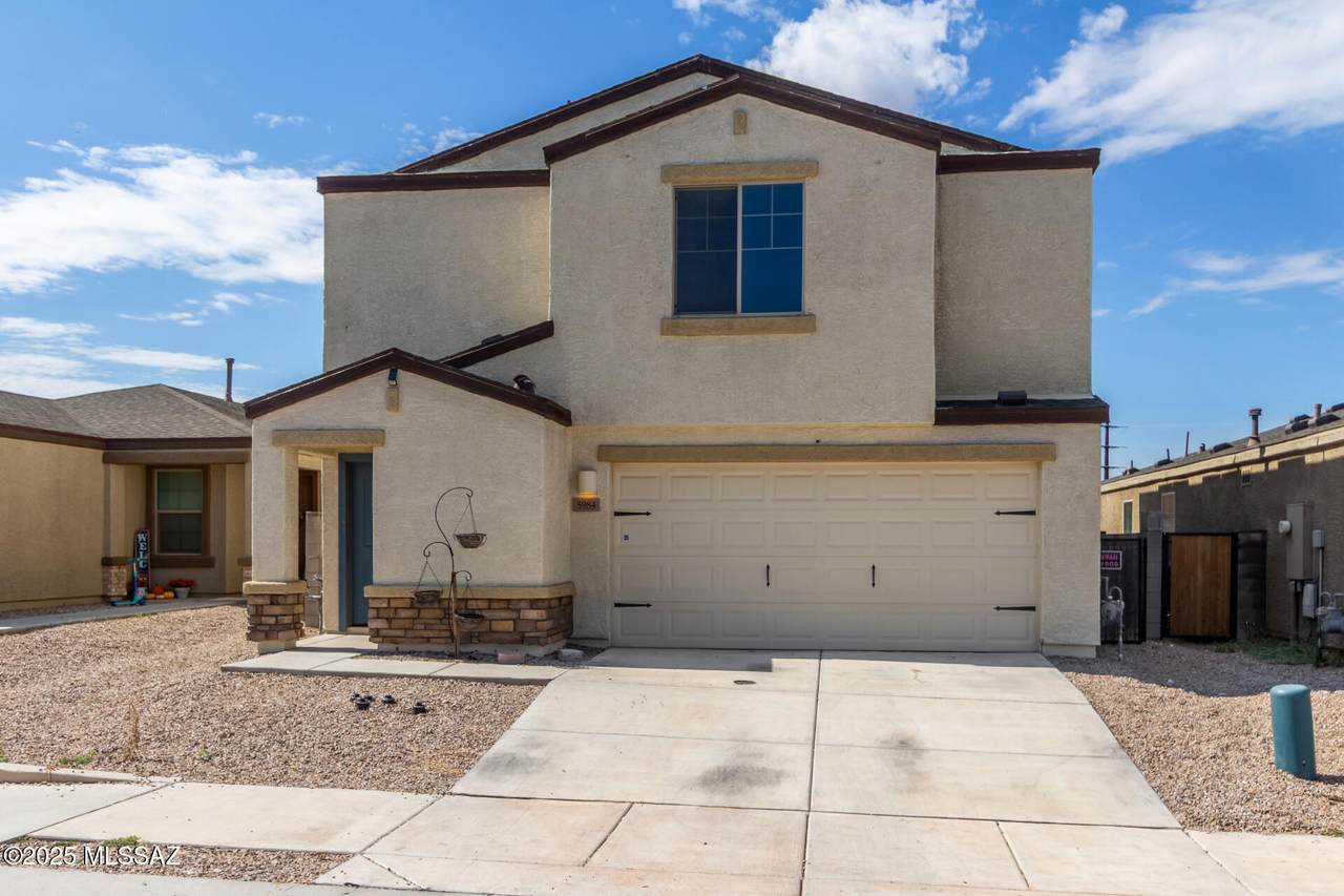 5984 Antrim Loop - Photo 1