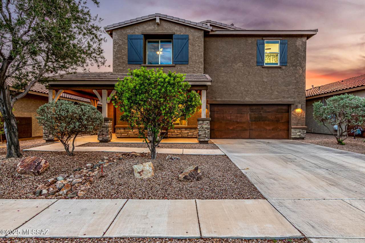 2337 Sculptor Street - Photo 1