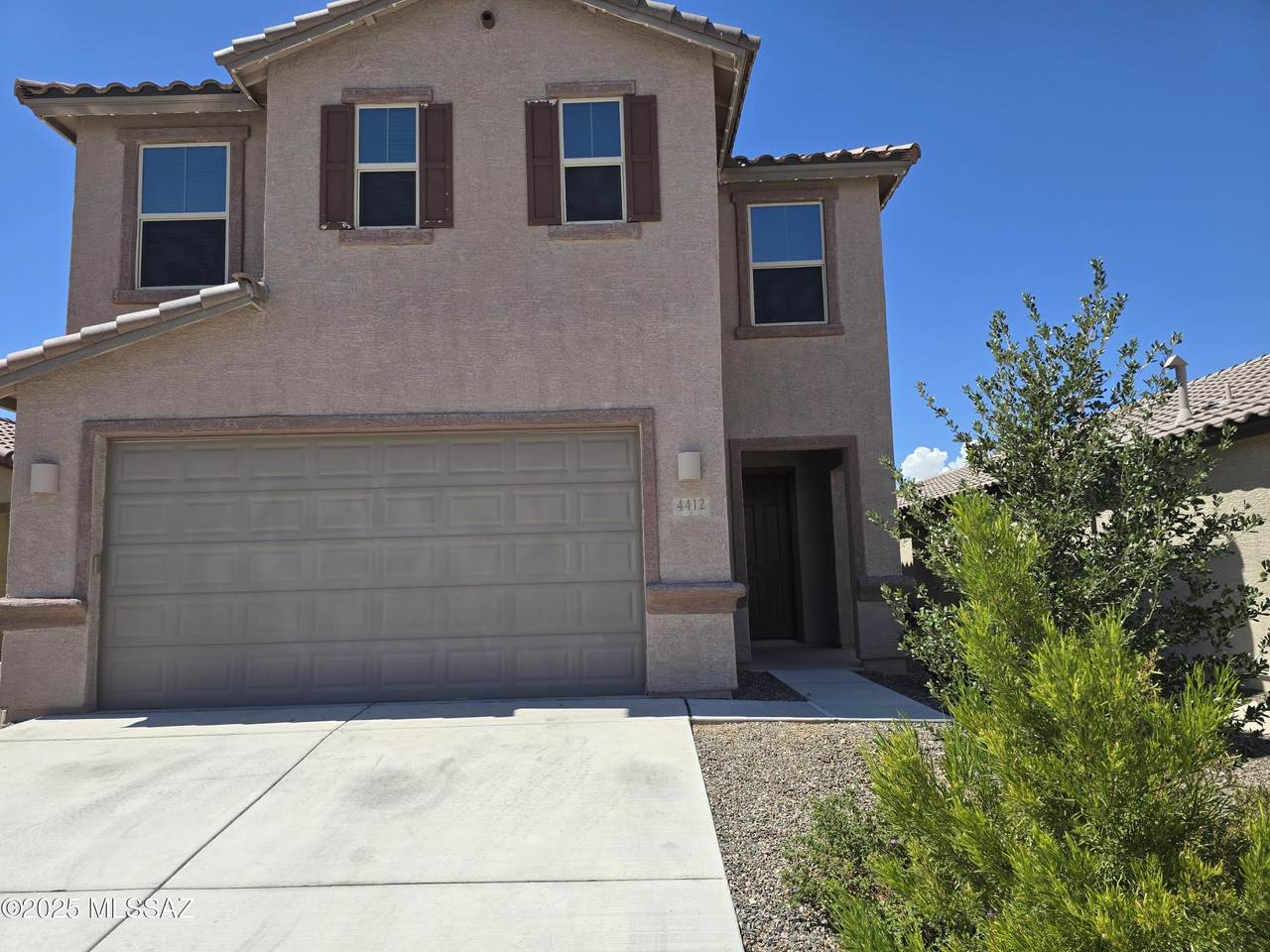 4412 Sunrise Bluff Way - Photo 1