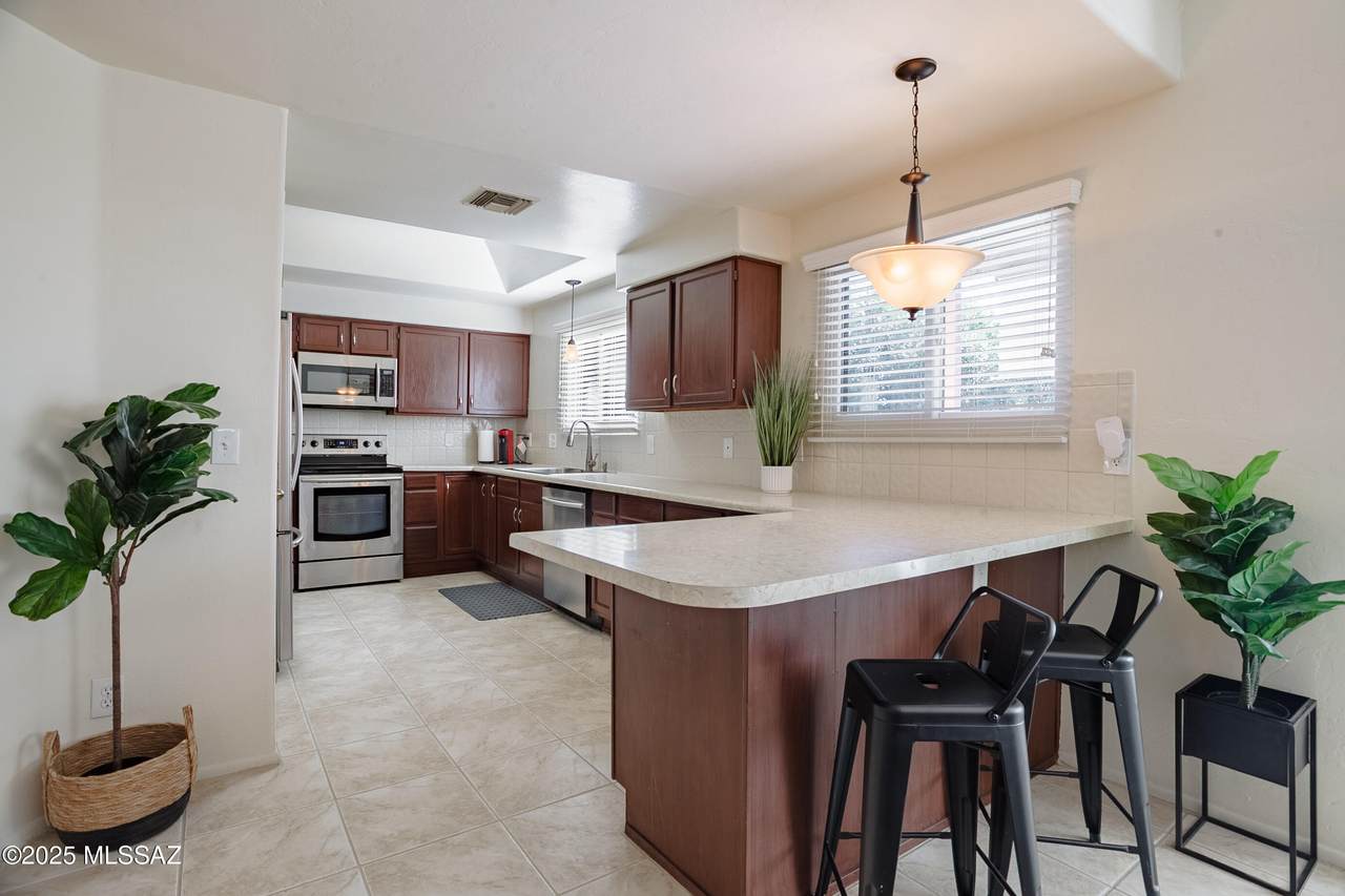 722 Annandale Way - Photo 1