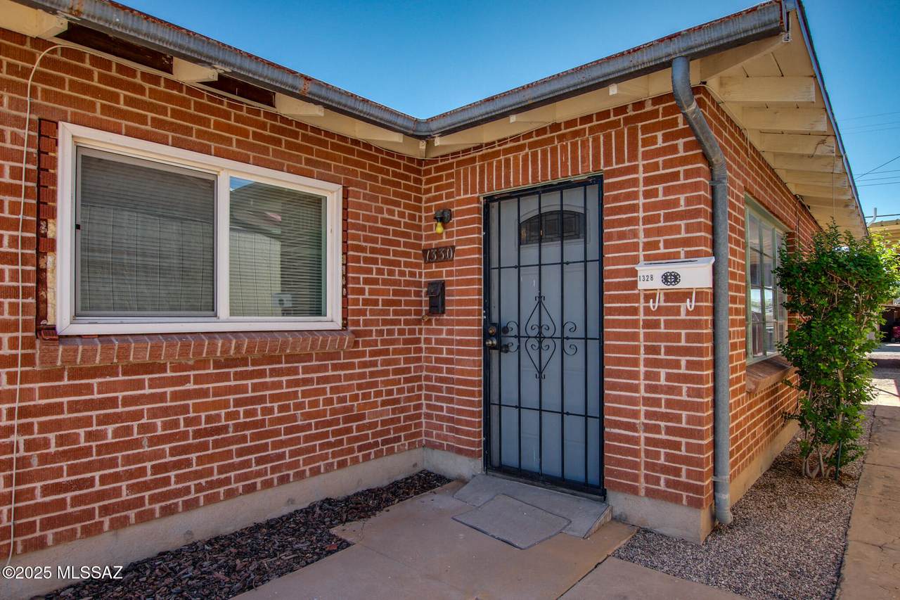 1330 Broadway Boulevard - Photo 1