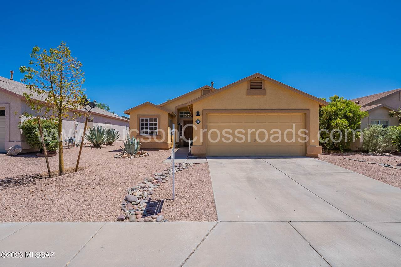 3735 Sunbright Drive - Photo 1