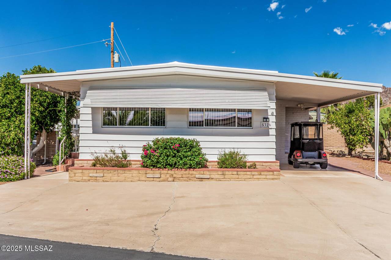 5326 Box R Street - Photo 1