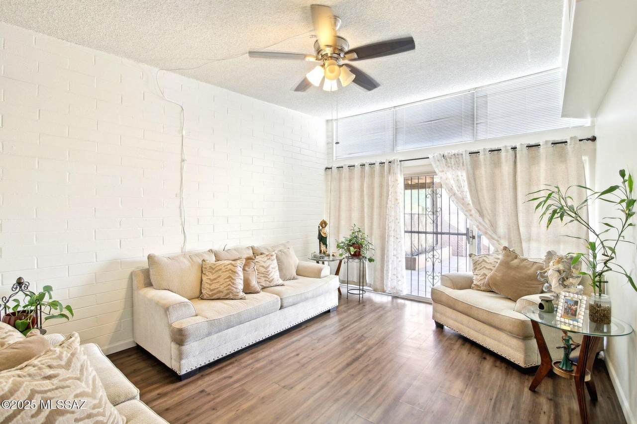 914 Wedwick Street - Photo 1