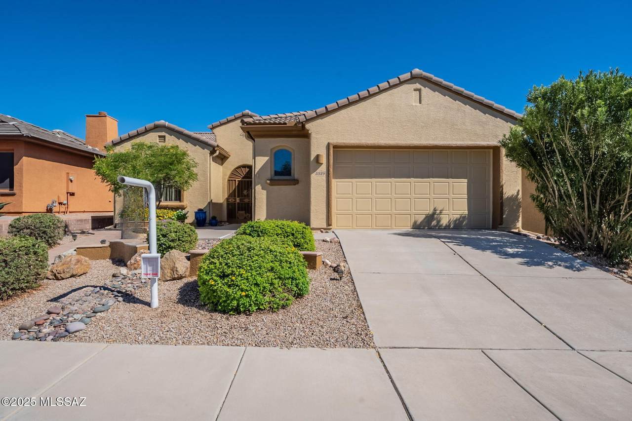 5529 Guthrie Peak Drive - Photo 1