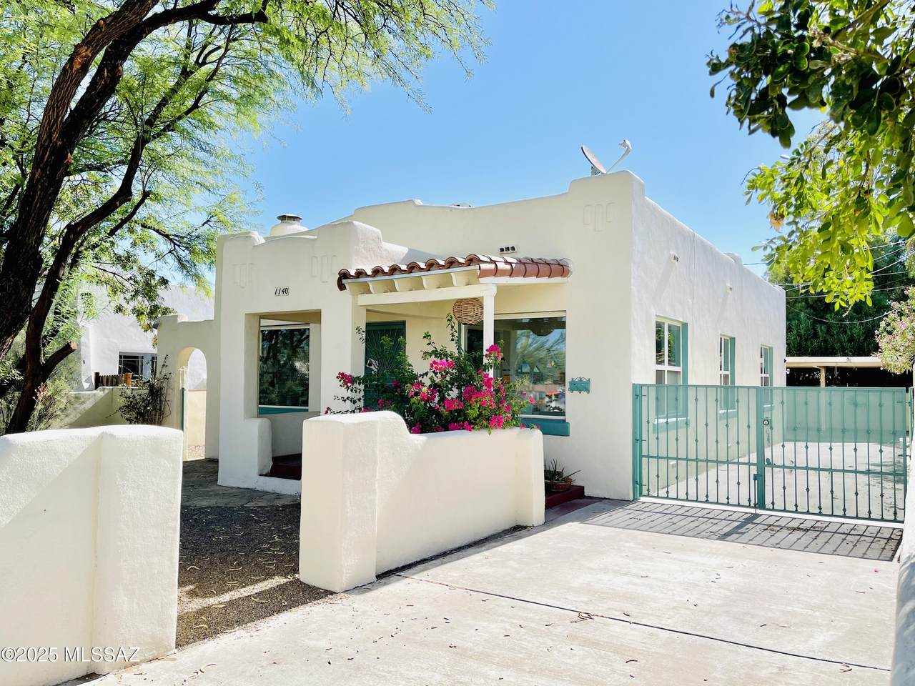 1140 Plumer Avenue - Photo 1