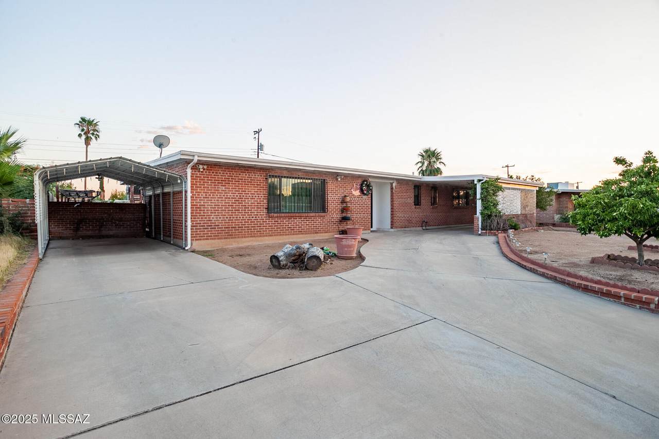 7018 Calle Betelgeux - Photo 1