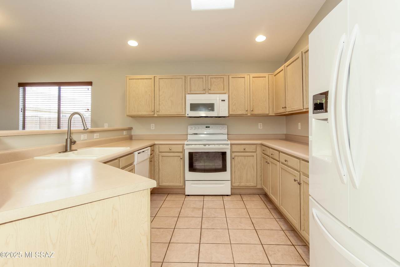 https://bt-photos.global.ssl.fastly.net/tucson/1280_boomver_1_22527086-2.jpg