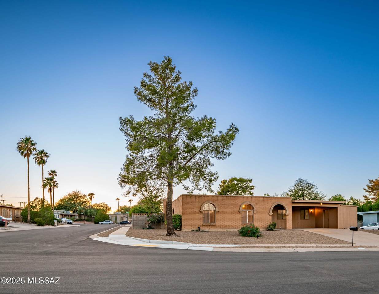 https://bt-photos.global.ssl.fastly.net/tucson/1280_boomver_1_22527120-2.jpg