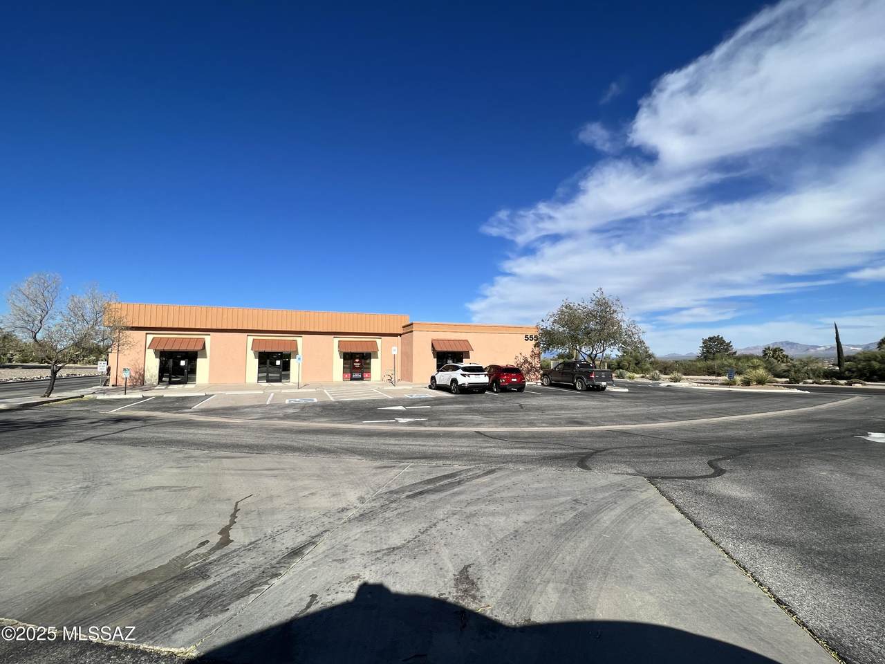 555 La Canada Drive - Photo 1