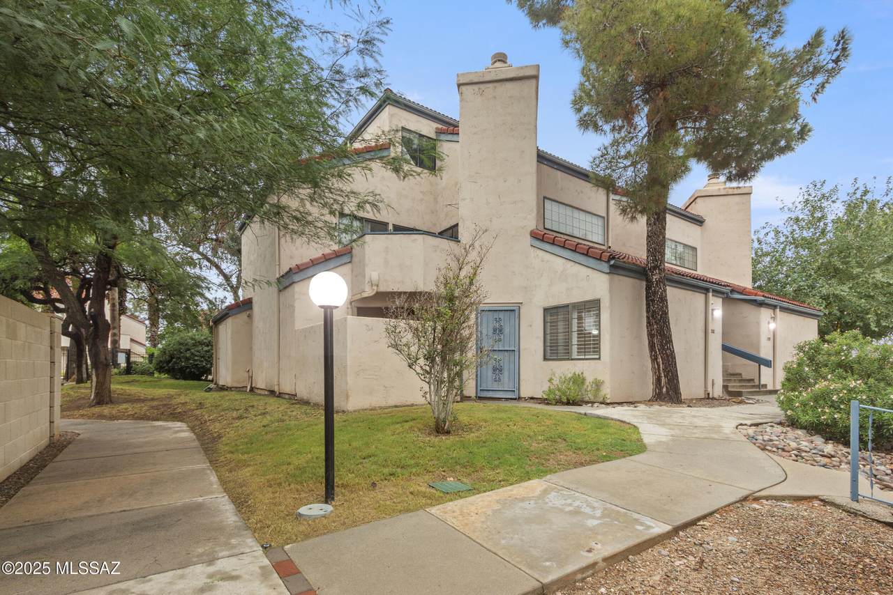 4281 River Grove Circle - Photo 1