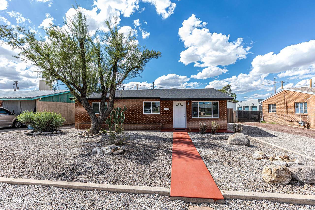 1143 Santa Rosa Avenue - Photo 1