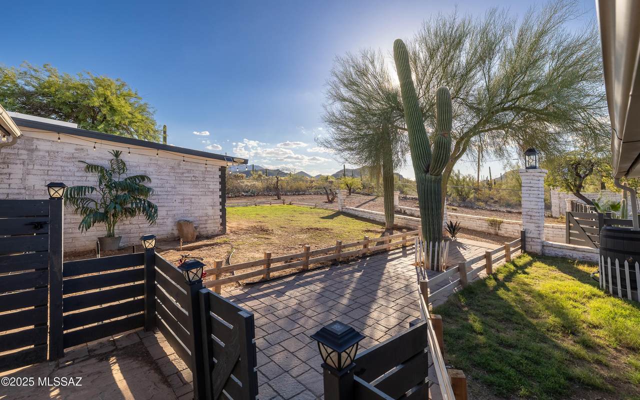 https://bt-photos.global.ssl.fastly.net/tucson/1280_boomver_1_22527330-2.jpg