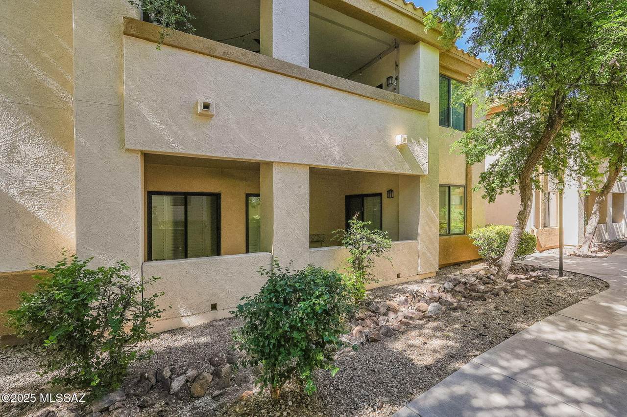 2550 River Road - Photo 1