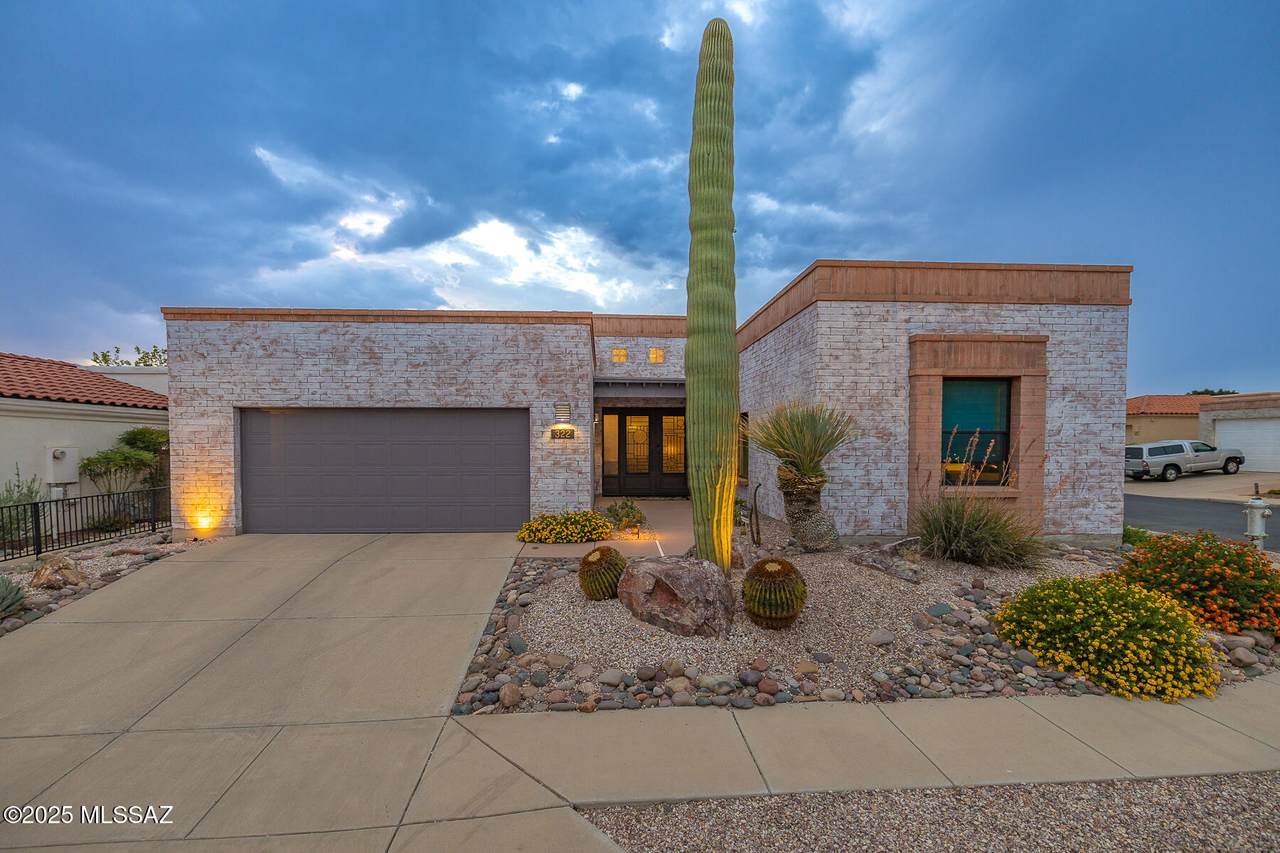 322 Via De Los Rosales - Photo 1