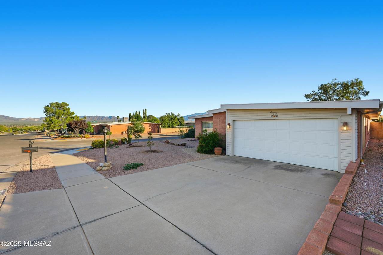 https://bt-photos.global.ssl.fastly.net/tucson/1280_boomver_1_22528123-2.jpg