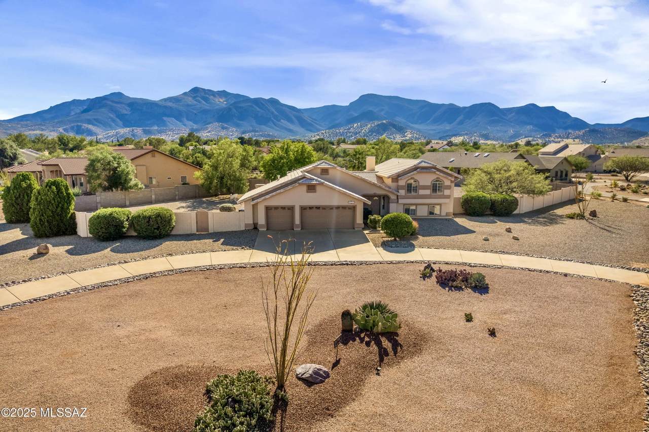 2720 Eagle Rock Drive - Photo 1