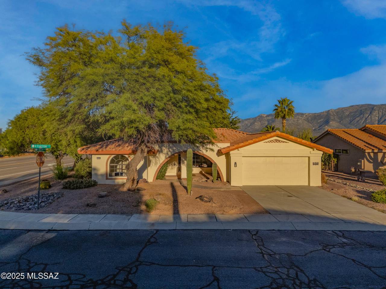 https://bt-photos.global.ssl.fastly.net/tucson/1280_boomver_2_22528216-2.jpg