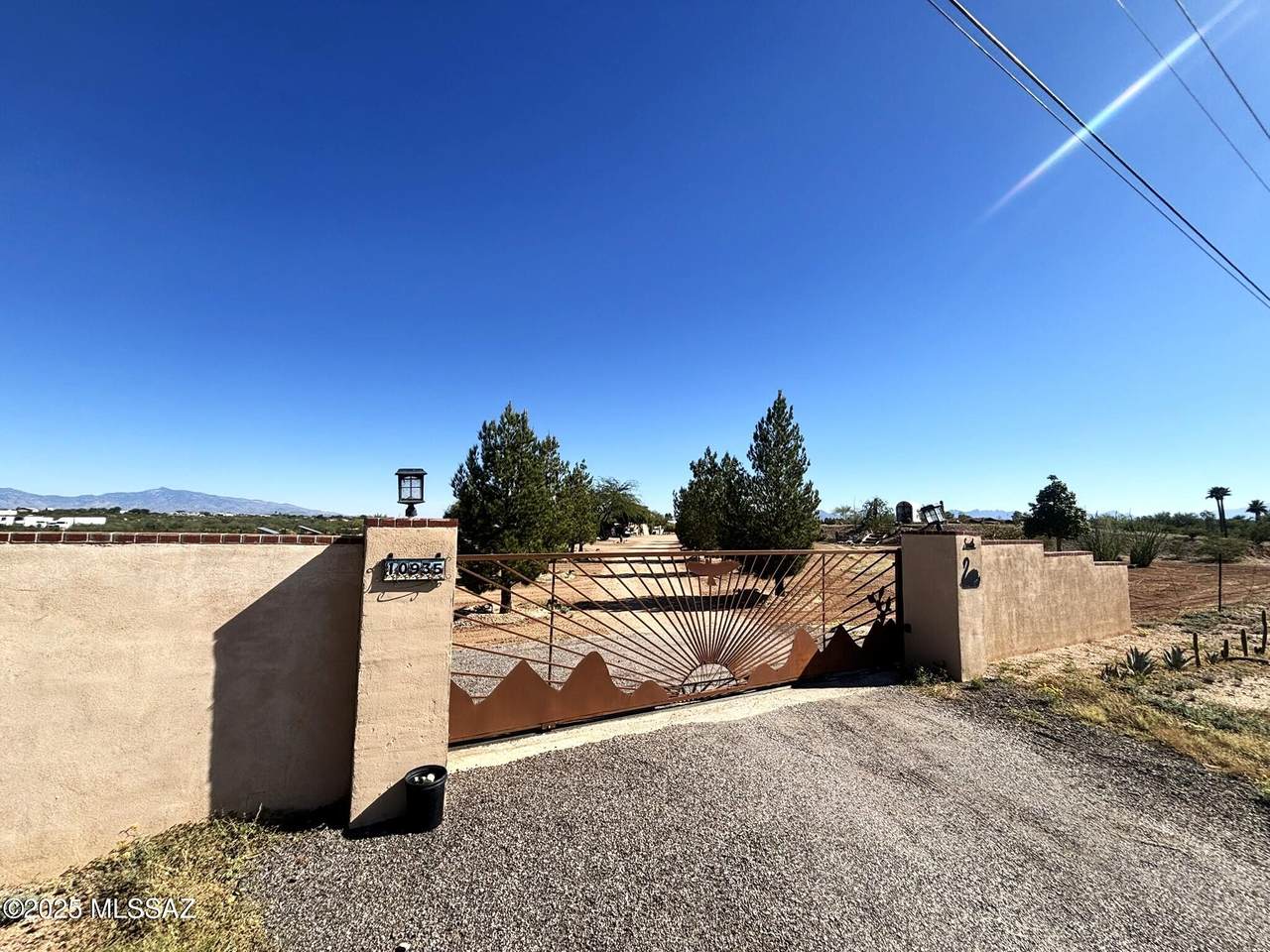 10935 Swan Road - Photo 1